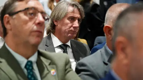 Celebración del Día de la Encina y del LXVII aniversario del Día del Bierzo con presencia de numerosas autoridades y la destacada ausencia de Suárez-Quiñones. Foto: Campillo