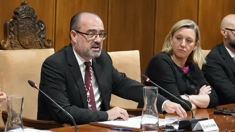 Celebración del Día de la Encina y del LXVII aniversario del Día del Bierzo con presencia de numerosas autoridades y la destacada ausencia de Suárez-Quiñones. Foto: Campillo
