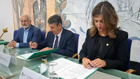 Universidad de León y Fundación Sierra Pambley renuevan su compromiso cultural. La alianza permitirá desarrollar proyectos educativos y culturales durante cuatro años, con especial impulso a las Humanidades.