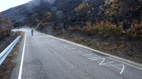 Ambiente previo a la subida al alto del Morredero en Ponferrada de la etapa de la Vuelta ciclista a España. Foto: César Hornija.