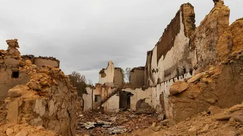 Entre la desolación y la movilización, Greenpeace exige políticas eficaces contra los incendios forestales en uno de los municipios más castigados de 2025.