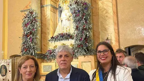 La portavoz del PP en el Congreso pronunció el pregón y animó a mantener vivas las tradiciones locales ante una gran afluencia de vecinos y visitantes
