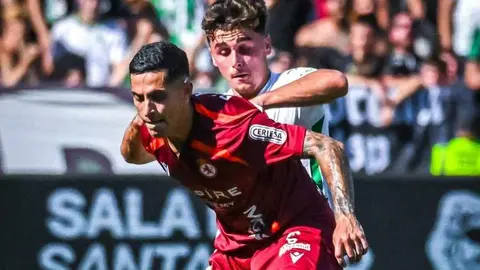 La Cultural, en su mejor versión, firmó una primera mitad soberbia, para enmarcar. Todo lo que el equipo de Llona no había mostrado en el inicio de la competición brotó en el Sardinero. En las fotografías, la secuencia del partido.