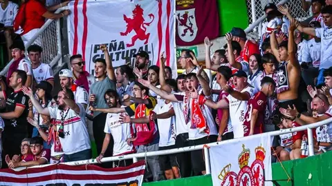La Cultural, en su mejor versión, firmó una primera mitad soberbia, para enmarcar. Todo lo que el equipo de Llona no había mostrado en el inicio de la competición brotó en el Sardinero. En las fotografías, la secuencia del partido.