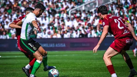 La Cultural, en su mejor versión, firmó una primera mitad soberbia, para enmarcar. Todo lo que el equipo de Llona no había mostrado en el inicio de la competición brotó en el Sardinero. En las fotografías, la secuencia del partido.