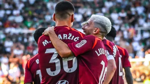 La Cultural, en su mejor versión, firmó una primera mitad soberbia, para enmarcar. Todo lo que el equipo de Llona no había mostrado en el inicio de la competición brotó en el Sardinero. En las fotografías, la secuencia del partido.