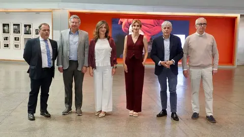 La viceconsejera de Acción Cultural, Mar Sancho, y la rectora de la Universidad de León, Nuria González, participan en la presentación del estudio del impacto económico y cultural de la exposición ''Don Quixote'', de Ai Weiwei, en la ciudad de León. Foto: Campillo.