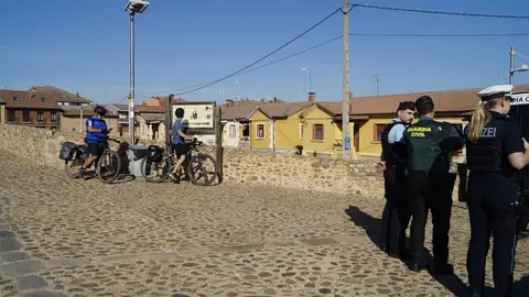 Presentación del balance del plan Seguridad Jacobea 2025 en el Camino de Santiago a su paso por León.