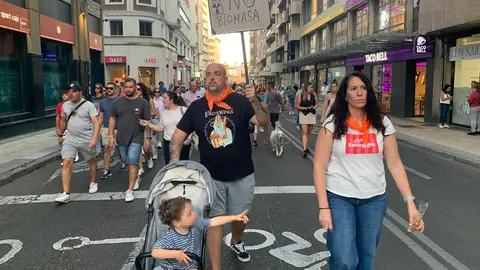 La Plataforma León Sur reúne a cientos de personas en las calles de la capital para exigir la paralización del proyecto de biomasa en Puente Castro y anuncia nuevas acciones judiciales y de movilización. Fotos: A.F. Reca