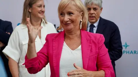 La consejera de Industria, Comercio y Empleo, Leticia García, inaugura la jornada central del IV Congreso de Mujeres Empresarias EDA 2025 'Reduciendo la brecha STEM: Mujeres del Futuro'. Foto: Campillo.