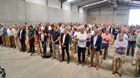 La consejera de Agricultura, Ganadería y Desarrollo Rural, María González Corral, asiste al acto inaugural de las nuevas instalaciones de la Cooperativa LAR-Agrocantabria. Foto: Campillo