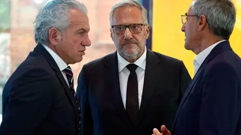 La consejera de Industria, Comercio y Empleo, Leticia García, clausura la Gala del 25 aniversario de Soltra, a la que también asisten el presidente de las Cortes de Castilla y León, Carlos Pollán, el delegado del gobierno, Nicanor Sen, y el alcalde de León, José Antonio Diez. Fotos: Campillo
