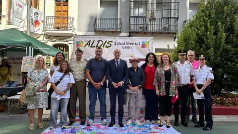 Más de 30 organizaciones llenan Ordoño II de propuestas solidarias y compromiso ciudadano. Foto: Ayuntamiento de León.