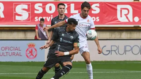 La Cultural, que llegaba al Reino con galones, se hundió en los primeros diez minutos de partido y no pudo en la primera mitad con un solvente Castellón.