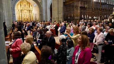 El presidente de la Conferencia Episcopal Española y arzobispo de Valladolid, Luis Argüello, preside en Astorga la ceremonia de coronación canónica de la imagen de Nuestra Señora de los Dolores. Fotos: Campillo