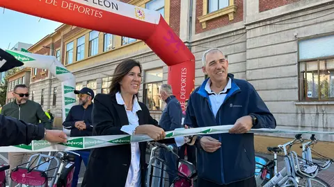 Un domingo sobre ruedas une a León en la fiesta del Día de la Bici. Foto: Ayuntamiento de León.