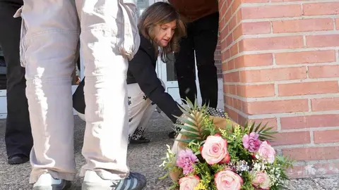 La Universidad de León celebra un minuto de silencio en recuerdo de la estudiante del Gaado en Turismo fallecida este viernes en Nápoles (Italia) donde se encontraba cursando una beca Erasmus+