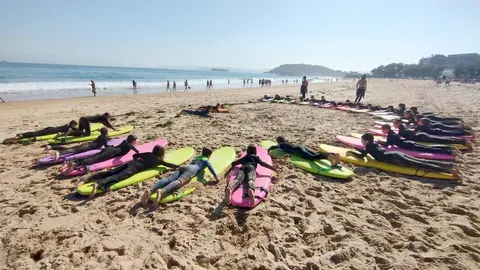 Alumnos de Primaria, Secundaria y Bachillerato del Divina Pastora participan en inmersiones lingüísticas en España, Reino Unido, Irlanda y un intercambio con Estados Unidos.