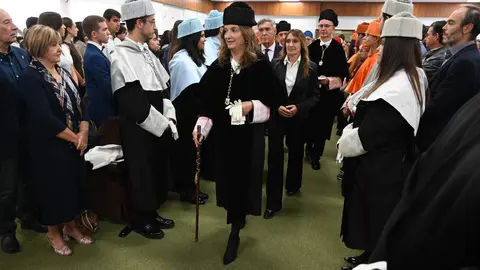 La rectora de la Universidad de León, Nuria González, preside el acto de apertura del curso académico 2025-2026 de la institución académica, al que asisten, entre otros, la consejera de Educación, Rocío Lucas, el presidente de las Cortes de Castilla y León, Carlos Pollán, o el alcalde de León, José Antonio Diez. Foto: Peio García | Universidad de León | AytoLeón