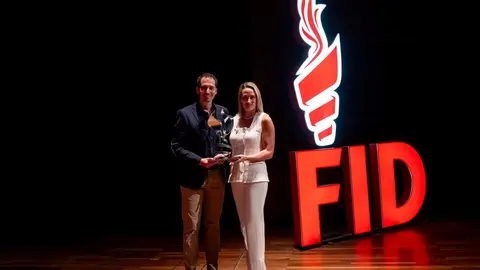Paul Montiel y Mireia Belmonte, dos ejemplos de trabajo y superación en el FID de León.