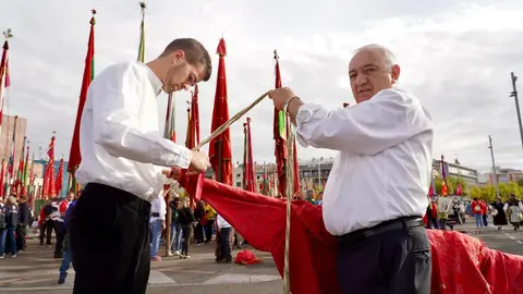 El Desfile de Pendones Concejiles de León reúne a 357 varas en representación de más de 230 pueblos. Foto: Campillo