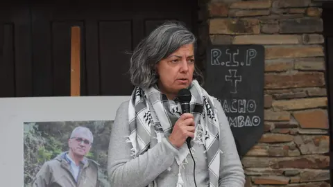 La Asociación de Vecinos El Nogalón celebra un acto de homenaje al bombero forestal Nacho Rumbao, fallecido en acto de servicio en Espinoso de Compludo. Foto: Ical