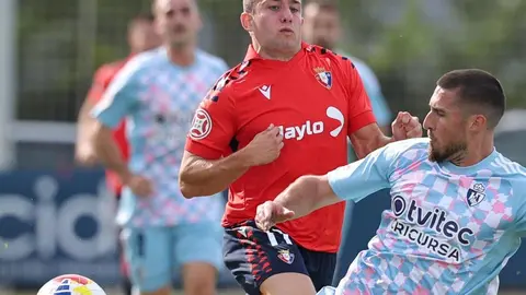 La Ponferradina perdona y se conforma con un empate en Tajonar. Los bercianos suman un punto ante Osasuna Promesas tras desperdiciar numerosas ocasiones.