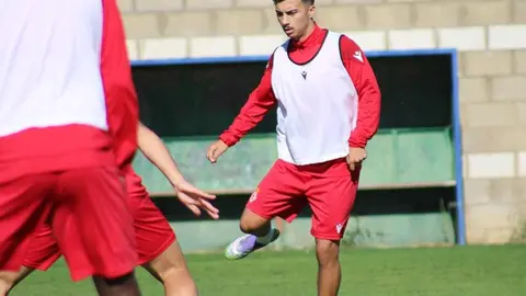 El conjunto leonés inicia la preparación para el duelo del próximo lunes (20:30 horas) tras la victoria en Valladolid y con varios 'tocados' y bajas en la plantilla. Fotos: CyDLeonesa