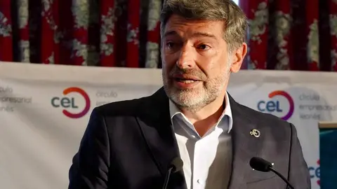 El presidente del Círculo de Empresarios, Juan María Nin, participa en un Encuentro Empresarial organizado por el Círculo Empresarial Leonés. Foto: Campillo.