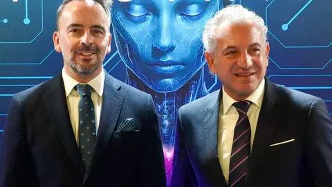 El secretario de Estado de Justicia, Manuel Olmedo Palacios; el delegado del Gobierno, Nicanor Sen; el alcalde de León, José Antonio Diez, y la rectora de la Universidad de León, Nuria González, participan en la inauguración del evento ‘DATA fórum Justicia 2025: El año de la Justicia’. Foto: Campillo
