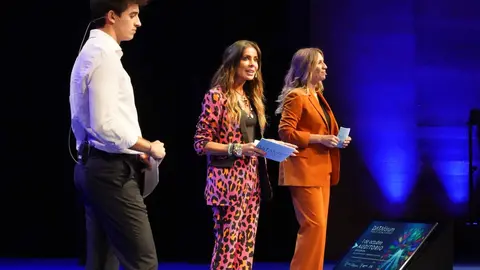 El secretario de Estado de Justicia, Manuel Olmedo Palacios; el delegado del Gobierno, Nicanor Sen; el alcalde de León, José Antonio Diez, y la rectora de la Universidad de León, Nuria González, participan en la inauguración del evento ‘DATA fórum Justicia 2025: El año de la Justicia’. Foto: Campillo