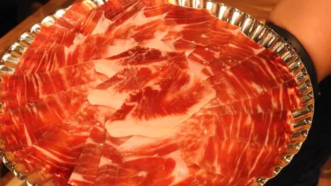 'Dehesa A Cuchillo', el nuevo local gourmet de Agustín Risueño, abre sus puertas en Sierra Pambley. Foto: M.A. García