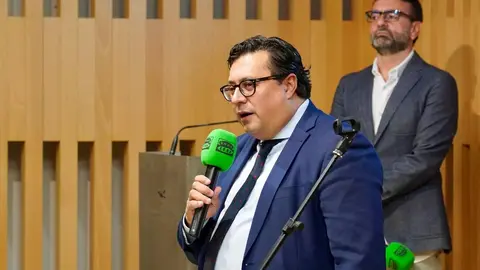 La consejera ejecutiva de la Cultural y Deportiva Leonesa, Natichu Alvarado, recogió este jueves el III Premio Mujer Leonesa 2025 que concede Onda Cero León. Foto: Campillo