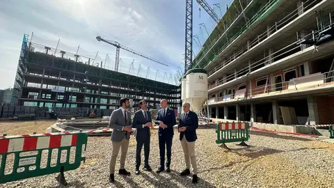 El Ayuntamiento facilita terrenos valorados en 1,5 millones de euros en La Palomera, El Ejido y San Pedro Norte para favorecer el asentamiento de población juvenil. Fotos: AytoLeón