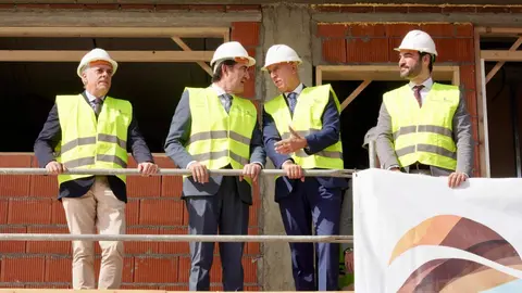 El Ayuntamiento facilita terrenos valorados en 1,5 millones de euros en La Palomera, El Ejido y San Pedro Norte para favorecer el asentamiento de población juvenil. Fotos: Campillo