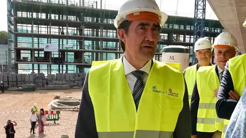El Ayuntamiento facilita terrenos valorados en 1,5 millones de euros en La Palomera, El Ejido y San Pedro Norte para favorecer el asentamiento de población juvenil. Fotos: Campillo