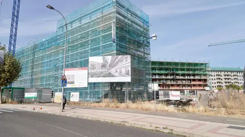 El Ayuntamiento facilita terrenos valorados en 1,5 millones de euros en La Palomera, El Ejido y San Pedro Norte para favorecer el asentamiento de población juvenil. Fotos: Campillo
