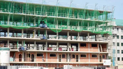 El Ayuntamiento facilita terrenos valorados en 1,5 millones de euros en La Palomera, El Ejido y San Pedro Norte para favorecer el asentamiento de población juvenil. Fotos: Campillo