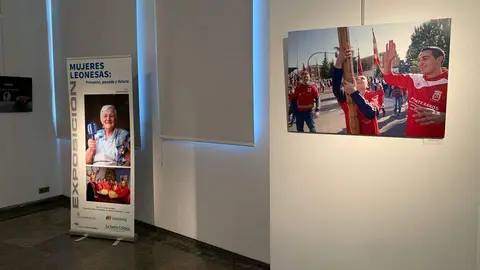 Inauguración de la exposición 'Mujeres leonesas' de Mauricio Peña. Foto: A.F.R.