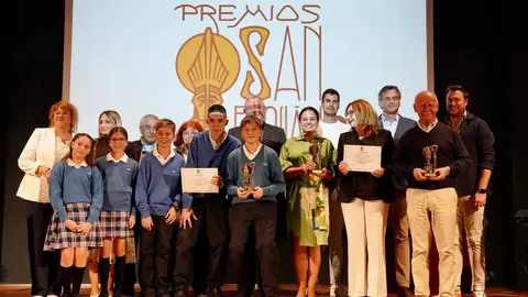 La Diócesis de León reconoció este viernes a aquellas asociaciones que, a través de sus actividades y proyectos, contribuyen de manera sobresaliente al bien común del territorio mediante la entrega de la primera edición de los Premios San Froilán. Fotos: Campillo