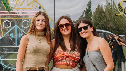 El Campo del Hípico se transforma en el epicentro de la música urbana con la última edición del Monoloco Fest, donde miles de almas vibran al unísono al ritmo de los hits del momento y disfrutan de la energía única de artistas de renombre. Foto: Monoloco.