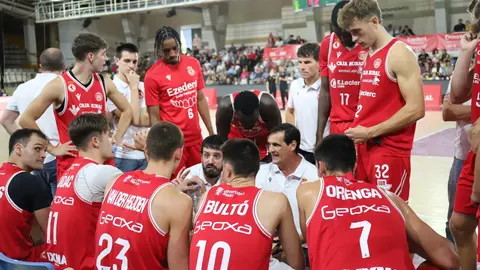 La Cultural Leonesa se desinfla en la prórroga y cede ante el Coto Córdoba. Cuarenta minutos excelentes de los de Luis Castillo se esfumaron en la prórroga. Fotos: Isaac Llamazares