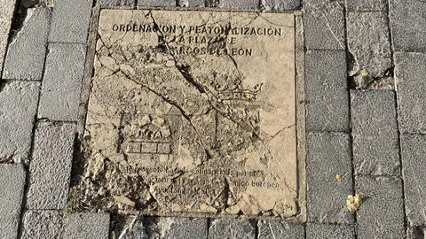 UPL exige al Ayuntamiento de León la reparación urgente del pavimento de la plaza de San Marcos