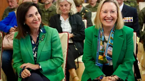 La ministra de Defensa, Margarita Robles, visita el Regimiento de Artillería Lanzacohetes de Campaña (Ralca 63) del Ejército de Tierra, con sede en el Acuartelamiento Santocildes de Astorga. Foto: Campillo