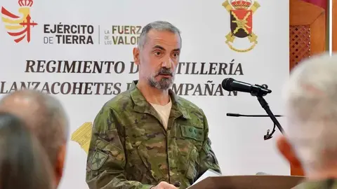 La ministra de Defensa, Margarita Robles, visita el Regimiento de Artillería Lanzacohetes de Campaña (Ralca 63) del Ejército de Tierra, con sede en el Acuartelamiento Santocildes de Astorga. Foto: Campillo