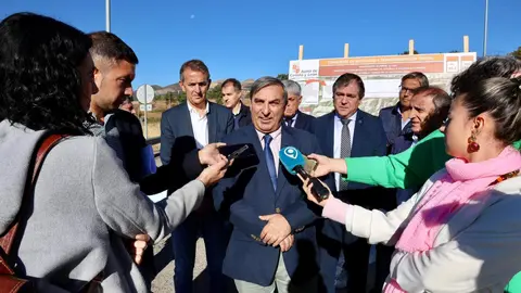 El consejero de Movilidad y Transformación Digital presenta las obras de mejora de la carretera CL-626. Foto: Campillo