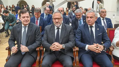 El Palacio de Justicia de Burgos acoge el acto solemne de apertura del año judicial 2025-2026 en Castilla y León, presidido por la presidenta del Tribunal Superior de Justicia de Castilla y León (TSJCyL), Ana del Ser, en el que también participa el fiscal superior de la Comunidad, Santiago Mena. Además, acuden entre otros, el presidente de la Junta, Alfonso Fernández Mañueco; el presidente de las Cortes, Carlos Pollán; o el delegado del Gobierno, Nicanor Sen. Fotos: Ricardo Ordóñez
