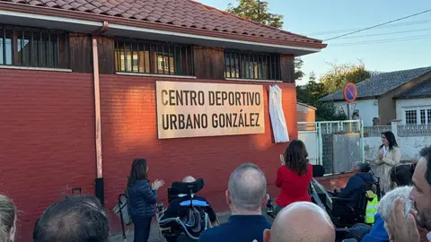 El centro de ocio de Trobajo del Camino (León) lleva ya el nombre de Urbano González. Foto: Ayto. San Andrés