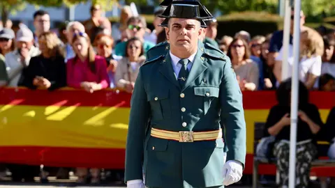 El general de Brigada Jefe de la XII Zona de la Guardia Civil (Castilla y León), José Antonio Fernández de Luz de las Heras y el delegado del Gobierno, Nicanor Sen, presiden el acto institucional de la festividad de la Virgen del Pilar. Foto: Campillo