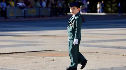 El general de Brigada Jefe de la XII Zona de la Guardia Civil (Castilla y León), José Antonio Fernández de Luz de las Heras y el delegado del Gobierno, Nicanor Sen, presiden el acto institucional de la festividad de la Virgen del Pilar. Foto: Campillo